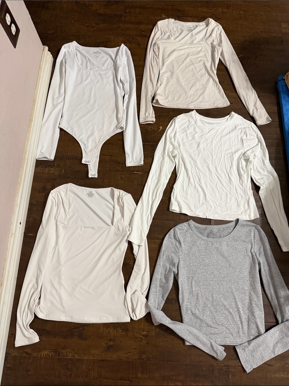 Women’s Long Sleeve Tops - White & Light Gray